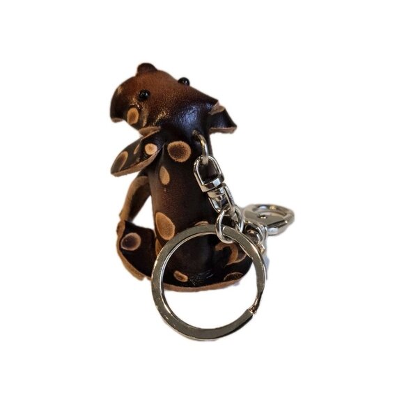 New Brown Sitting Dog Animal Handmade 3D Leather Dog Key Chain Gift Birthday - Picture 4 of 4